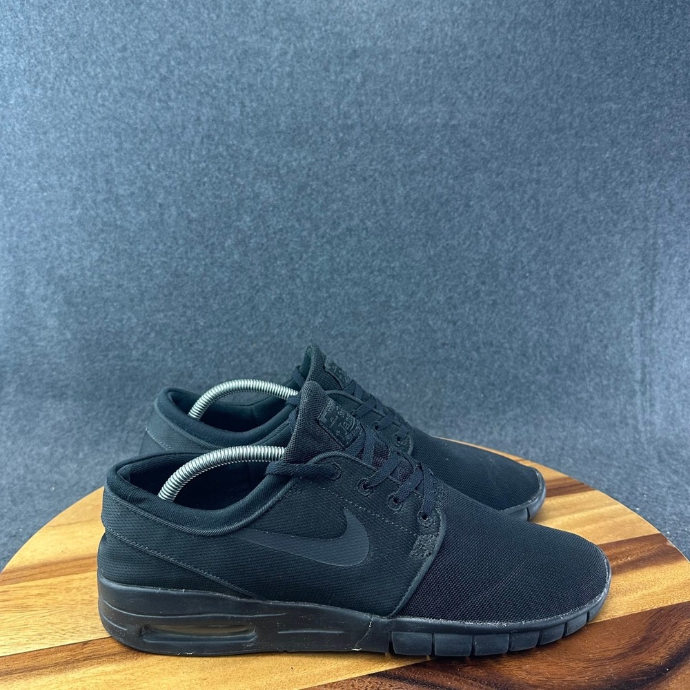 Nike SB Stefan Janoski Max Triple Black Men Size 10.5 Shoes 631303-007